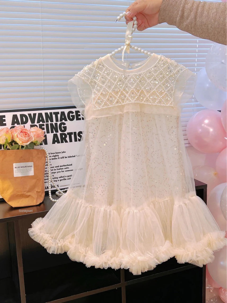 New 2024 Girls Princess Dress Casual Spring Summer Children's Wear Korean Pearl Neck Princess Dress Fashion Yarn Dress